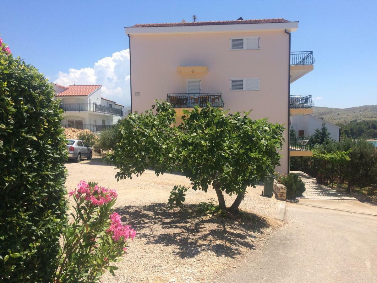 Apartments Maslina Zaboric Buitenkant foto